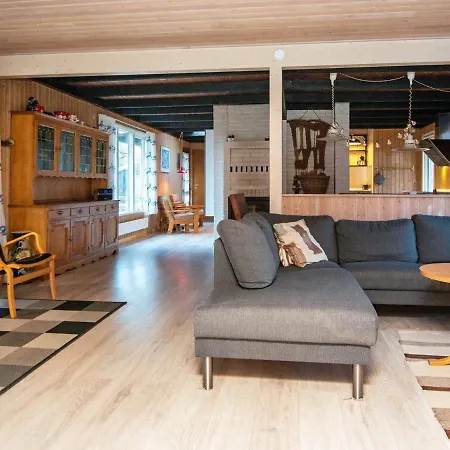 Дом отдыха 10 Person In Glesborg-by Traum